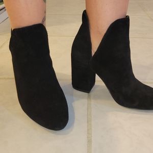 Steve Madden suede booties